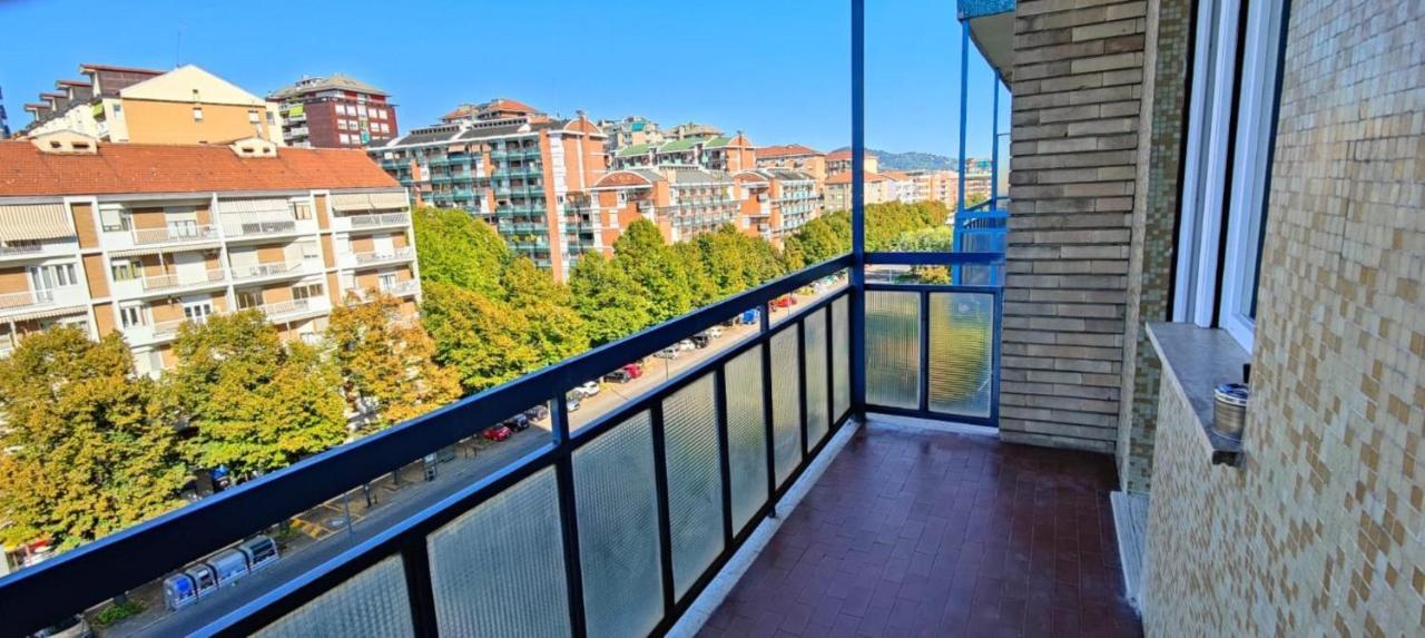 Apartamento A Casa Da Joy Turín Exterior foto
